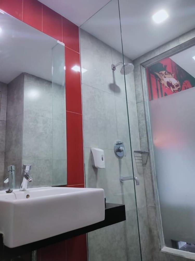 Grand Kolopaking Hotel Kebumen Экстерьер фото
