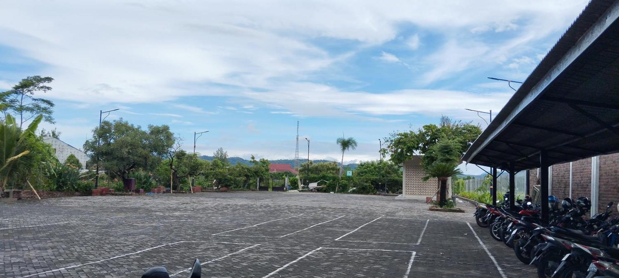 Grand Kolopaking Hotel Kebumen Экстерьер фото